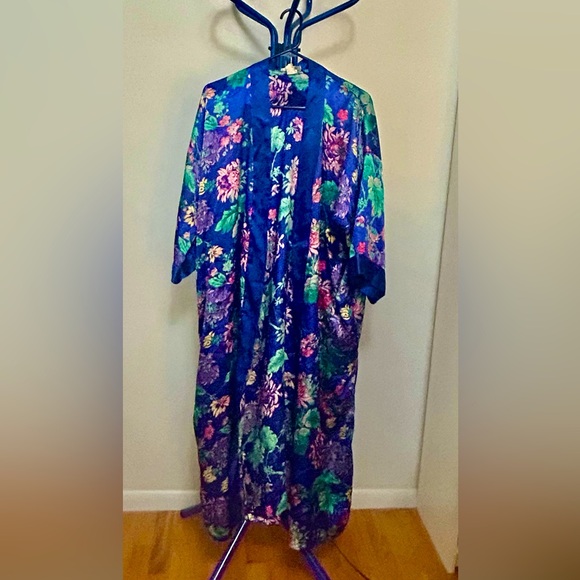 Victoria’s Secret Gold Label Vintage Floral Robe - Picture 1 of 3